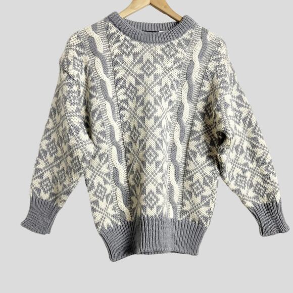 Eskimo Knitwear Sweaters - Vintage Eskimo Knitwear Women’s Gray White Wool Pullover Sweater Size M